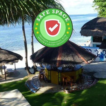 Reddoorz Premium @ Flower Beach Anda อันดา ภายนอก รูปภาพ