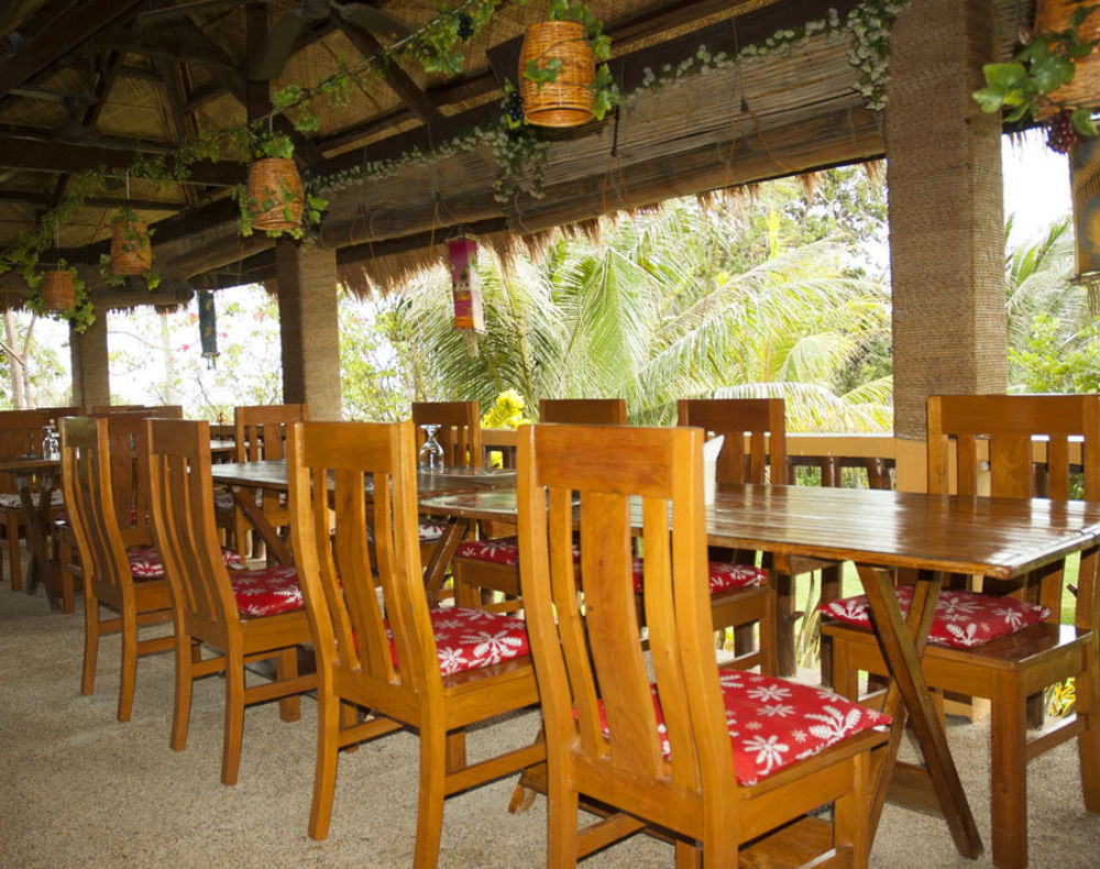Reddoorz Premium @ Flower Beach Anda อันดา ภายนอก รูปภาพ