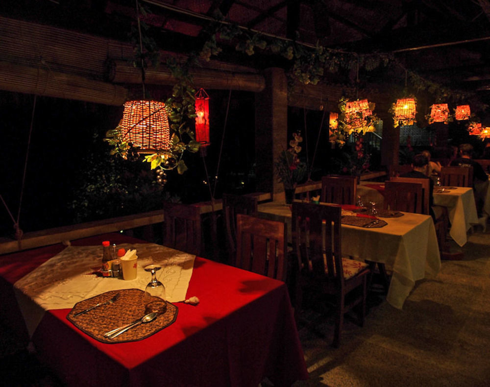 Reddoorz Premium @ Flower Beach Anda อันดา ภายนอก รูปภาพ