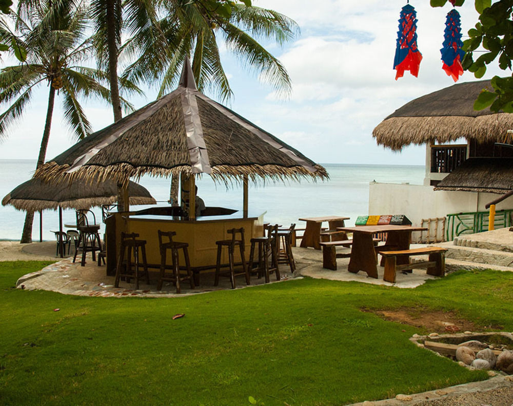 Reddoorz Premium @ Flower Beach Anda อันดา ภายนอก รูปภาพ